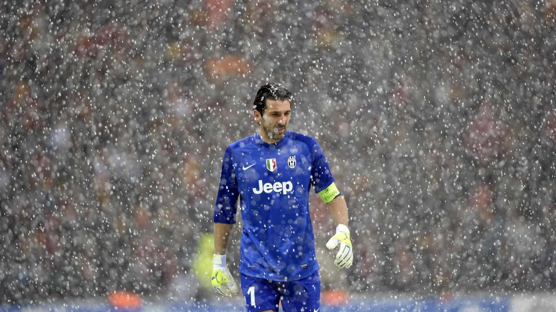 洛城内战略野权风云突变 快船三节狂揽40板碾压湖人 祖巴茨单场17篮板筑禁飞区